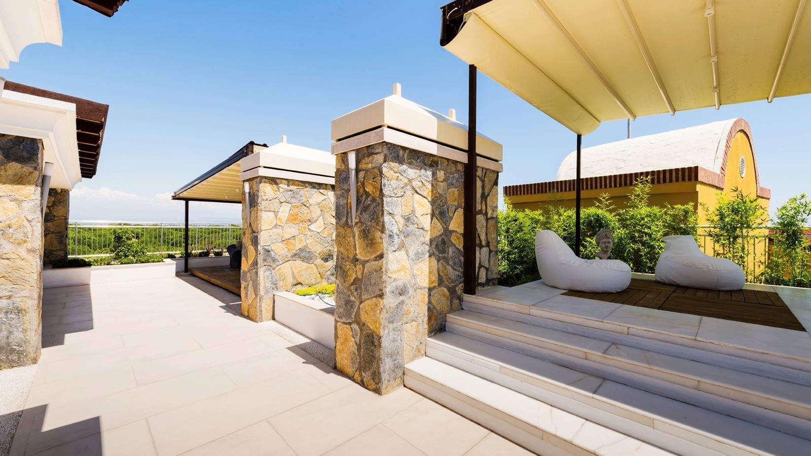 rooms-presidential-suite-sea-view-suis1