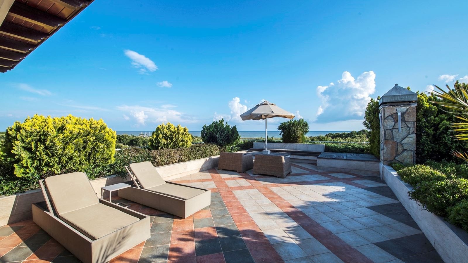 rooms-suite-superior-sea-side-sui1