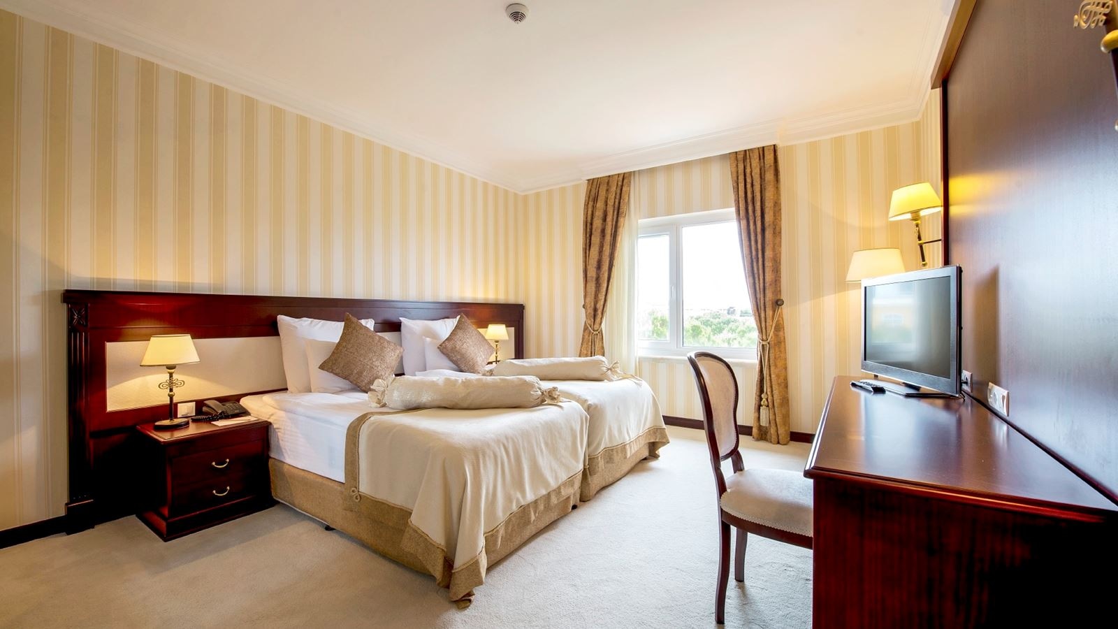 rooms-suite-superior-sea-side-sui1