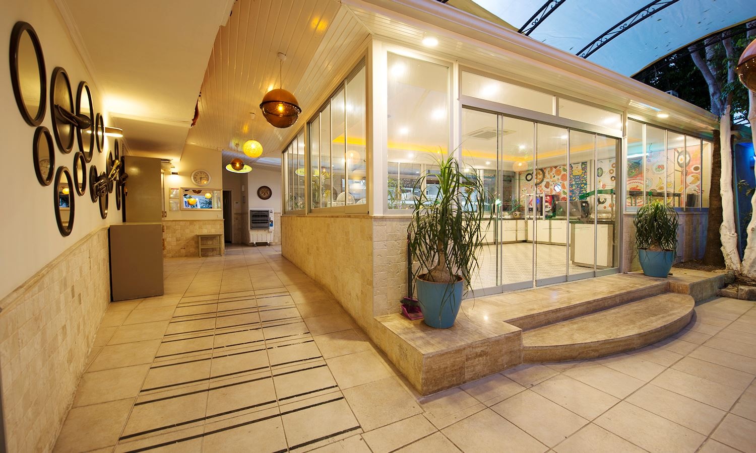 restaurants-tonoz-restaurant