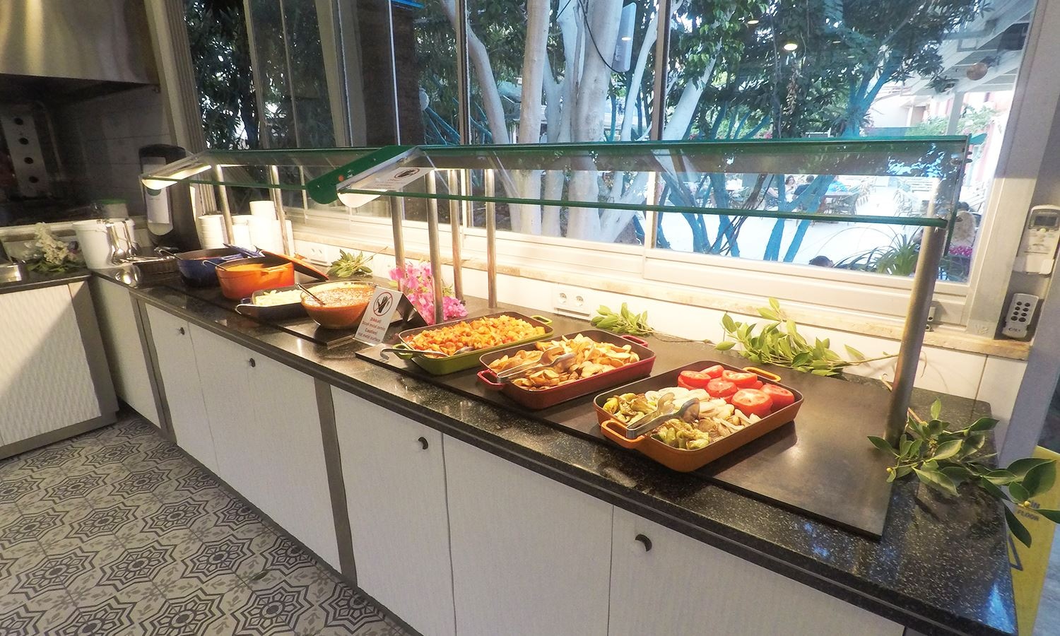 restaurants-tonoz-restaurant