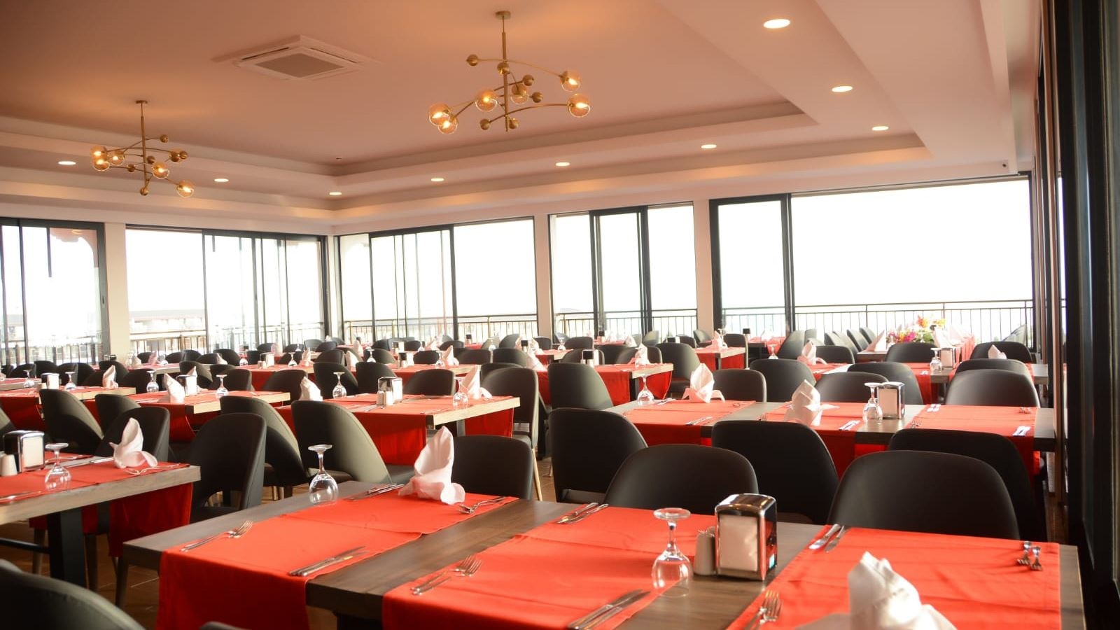 restaurants-restaurants