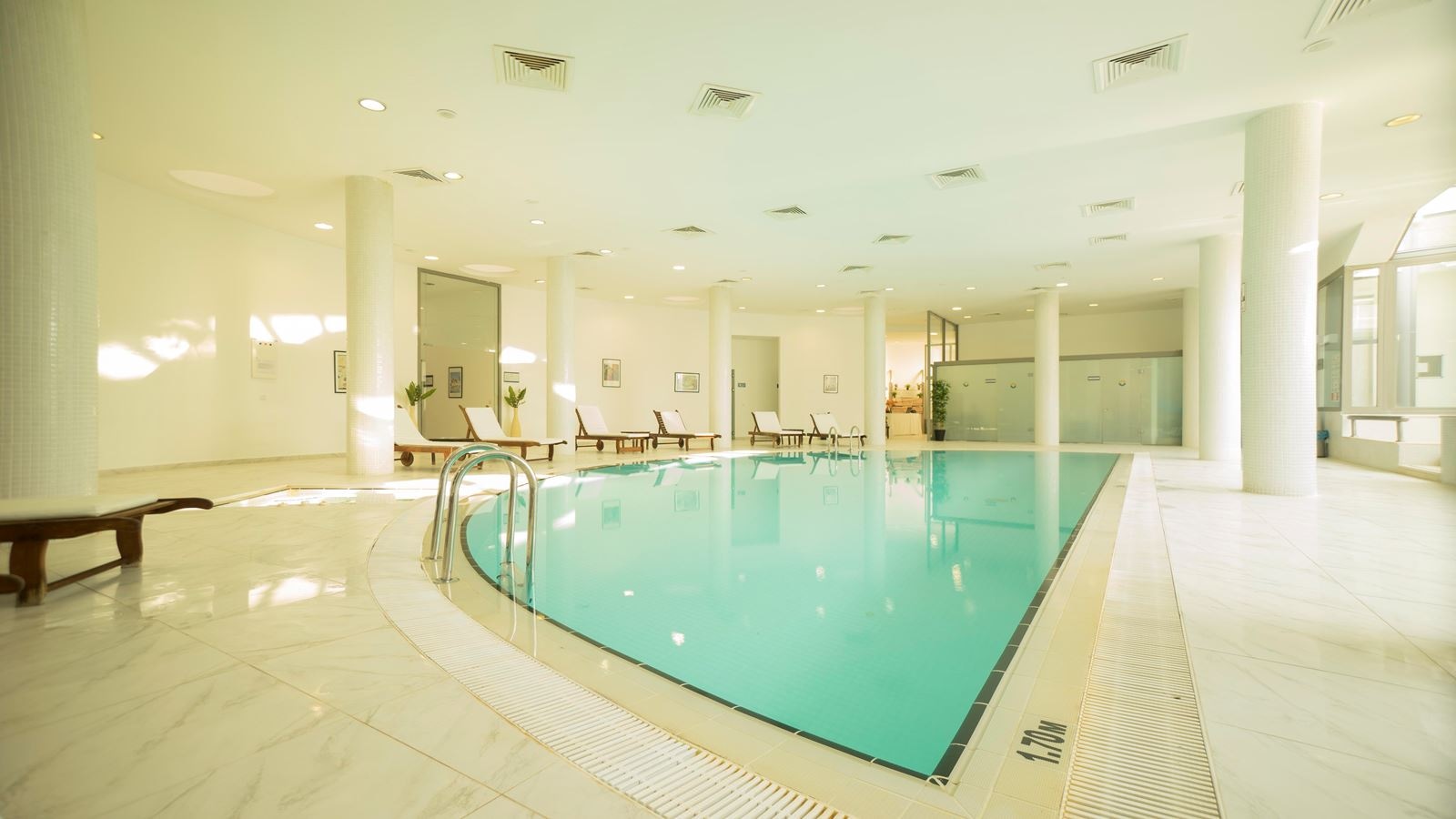 pools-indoor-pool