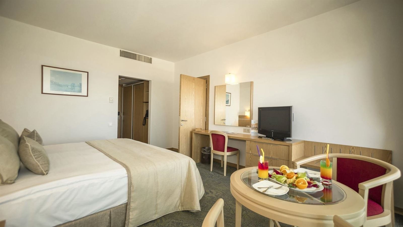 rooms-standard-room-garden-view