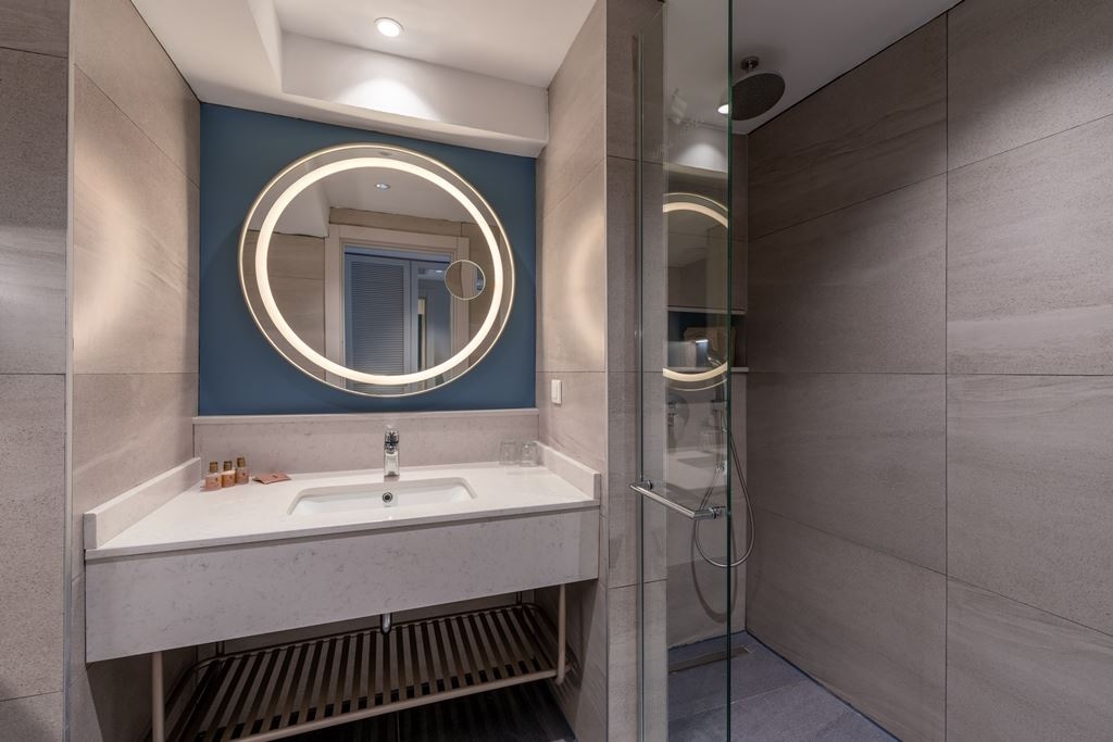 rooms-standard-room-land-view