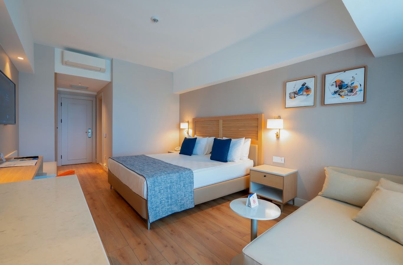 rooms-standard-room-side-sea-view