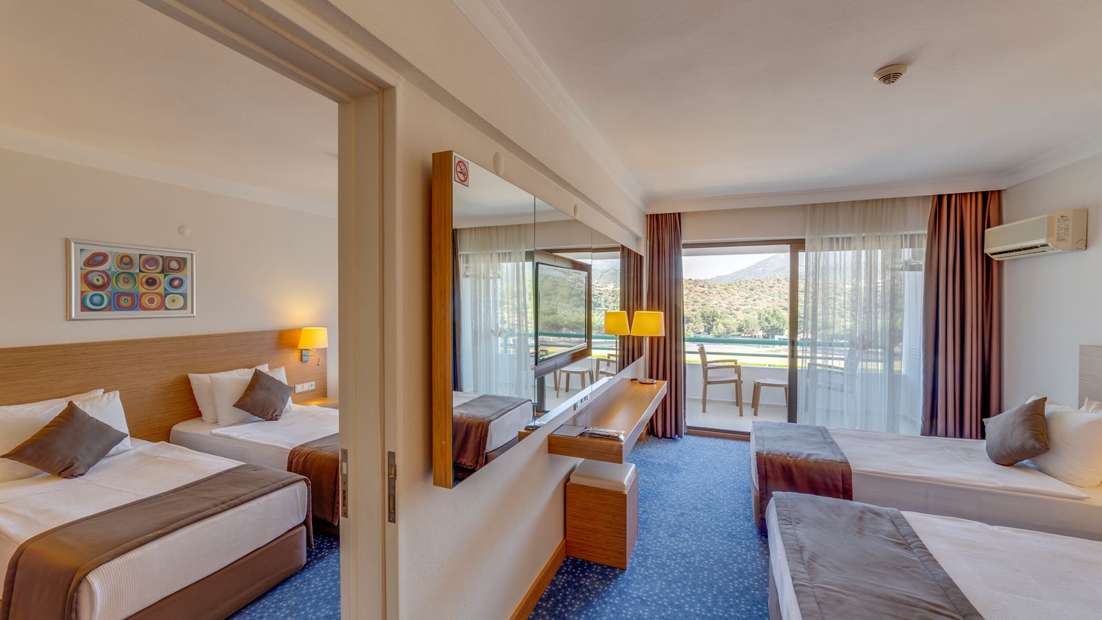 rooms-family-connecting-room