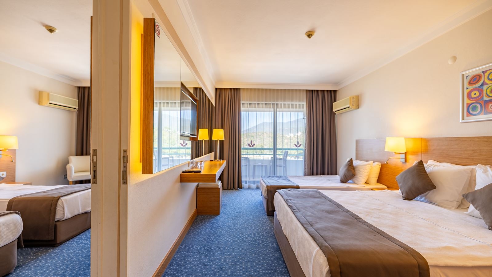 rooms-family-connecting-room