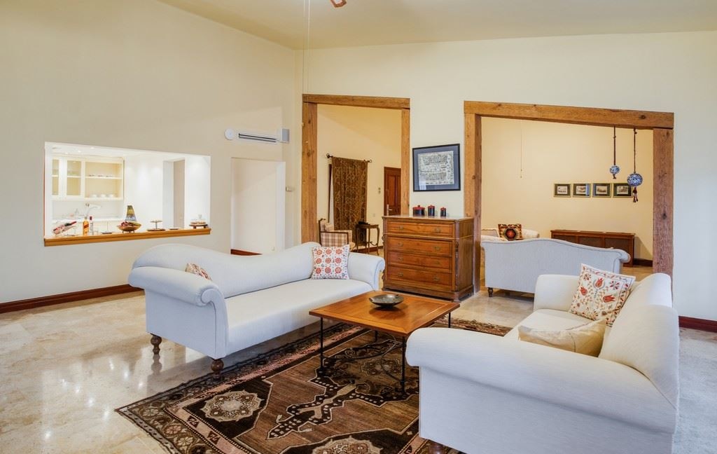 rooms-honeymoon-room