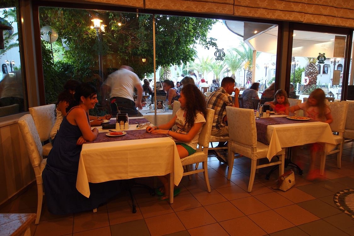 restaurants-main-restaurant