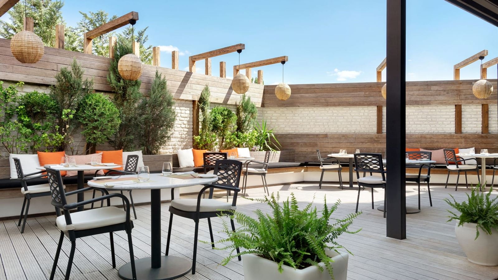 restaurants-main-restourant