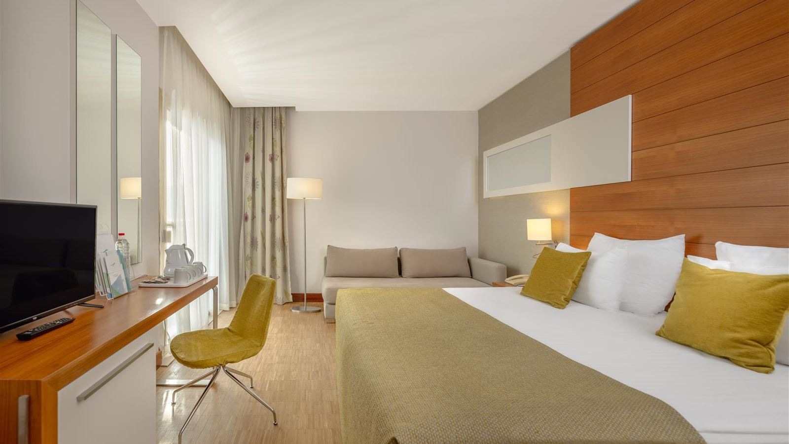 rooms-hotel-family-deluxe-room