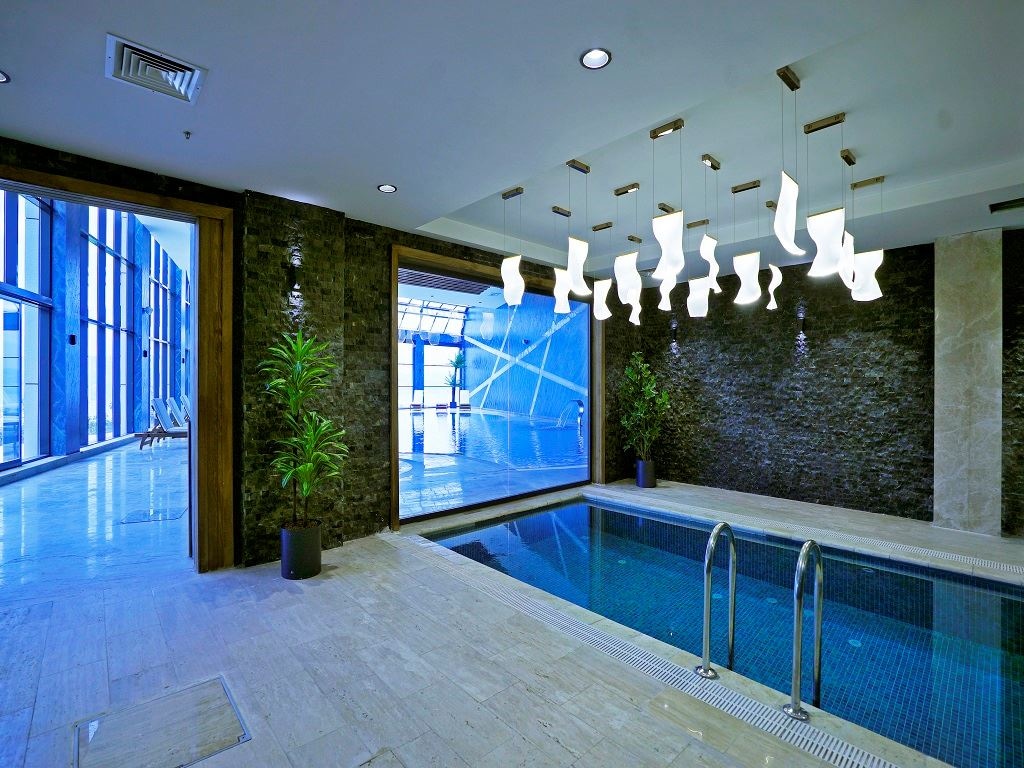 pools-indoor-pool