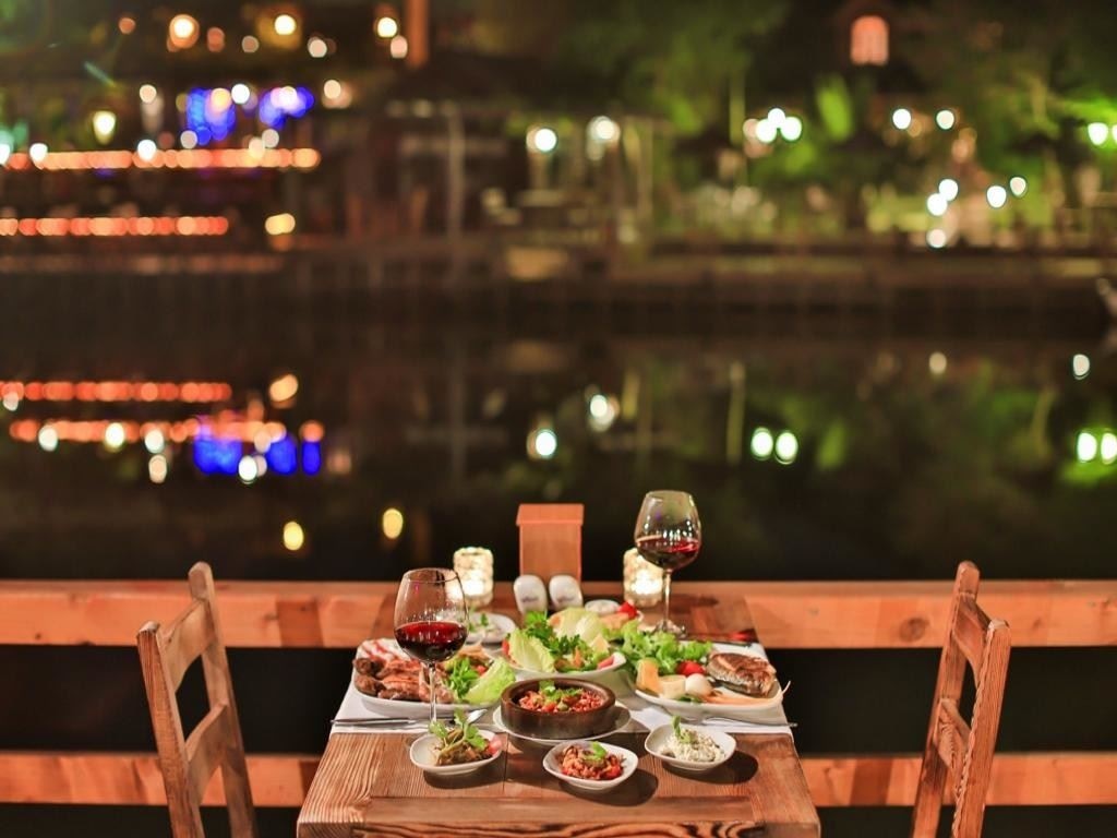 restaurants-main-restourant