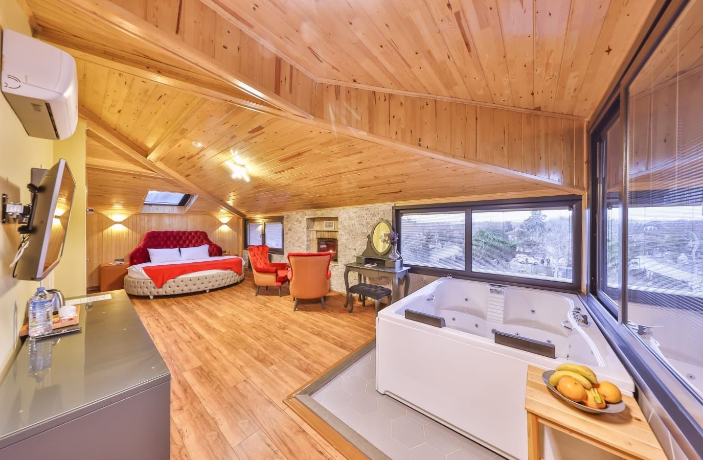 rooms-nehir-manzarali-terasli-hamamli-saunali-jakuzili-ve-somineli-pandora-oda