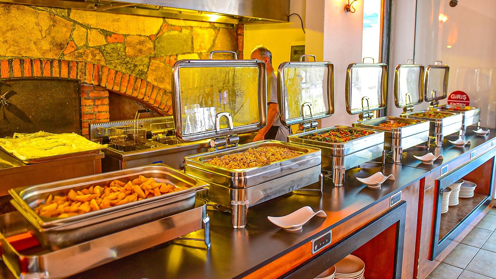 restaurants-main-restaurant