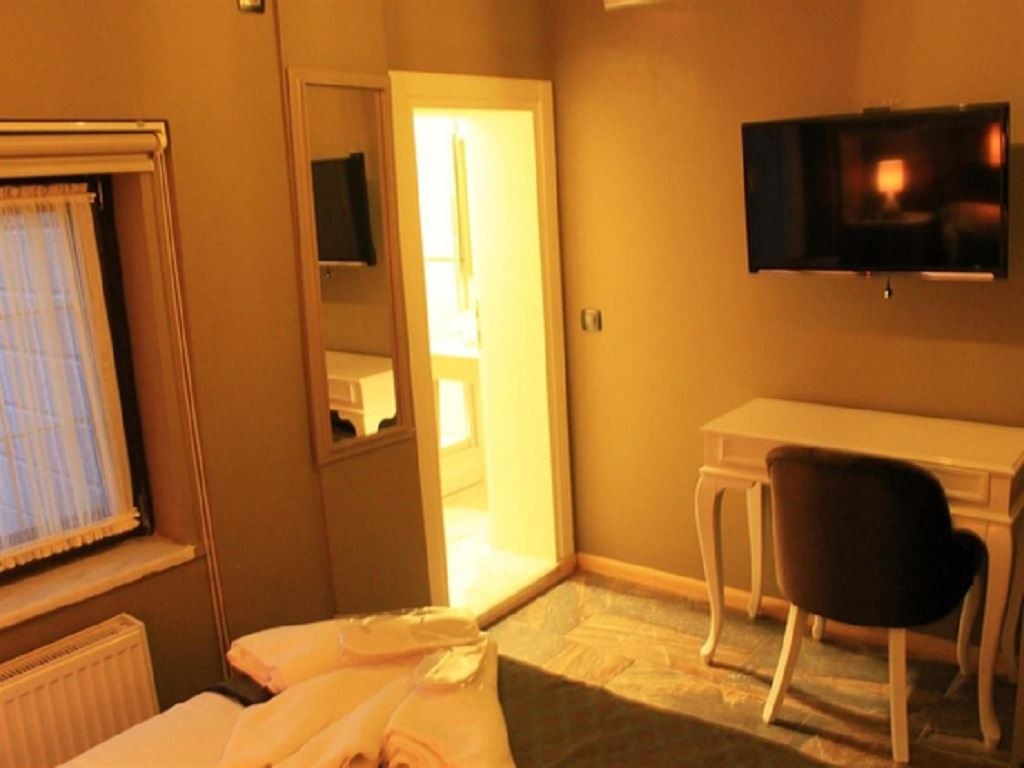 rooms-nehir-manzarali-oda