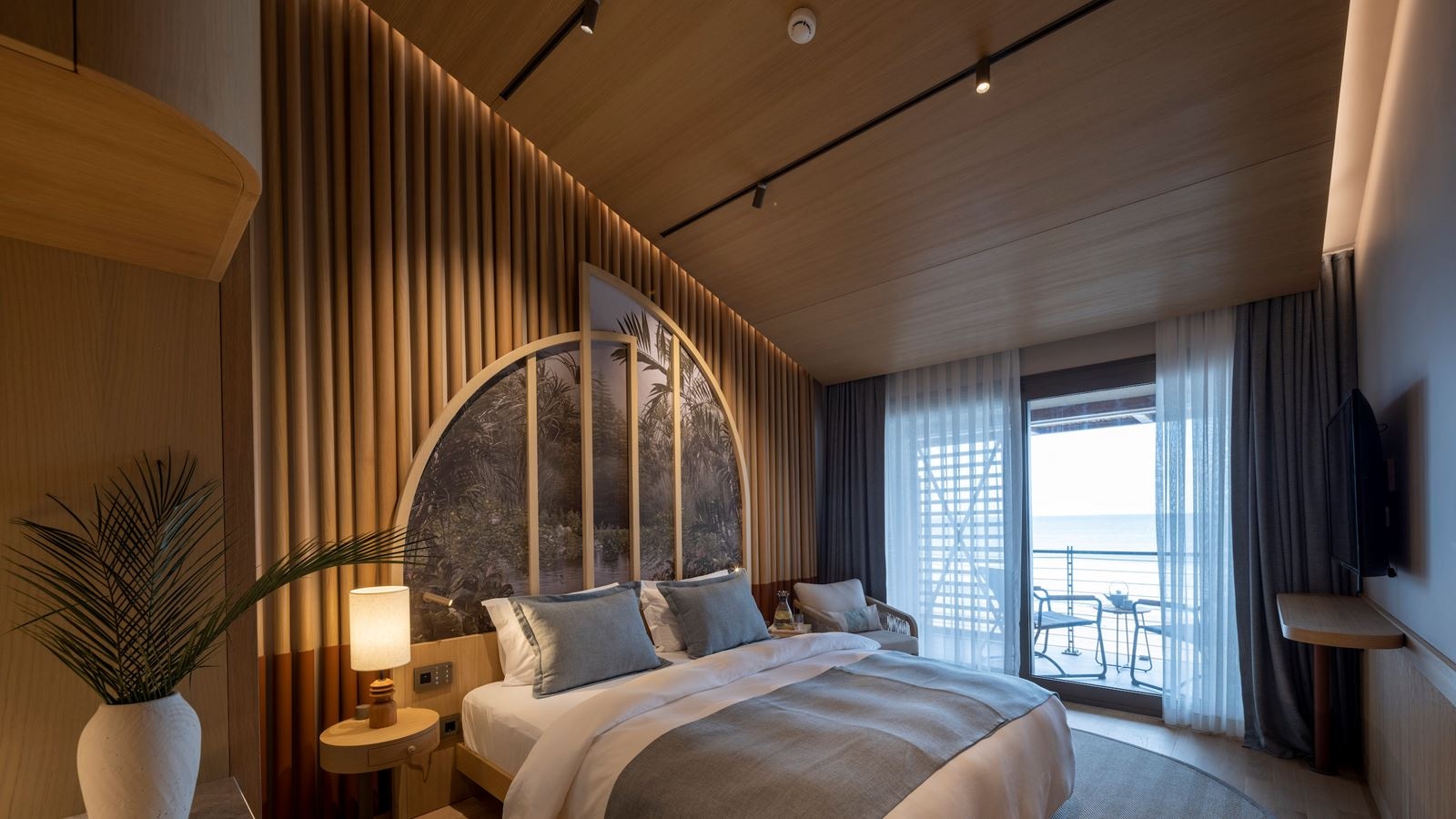 rooms-premium-sea-view-room