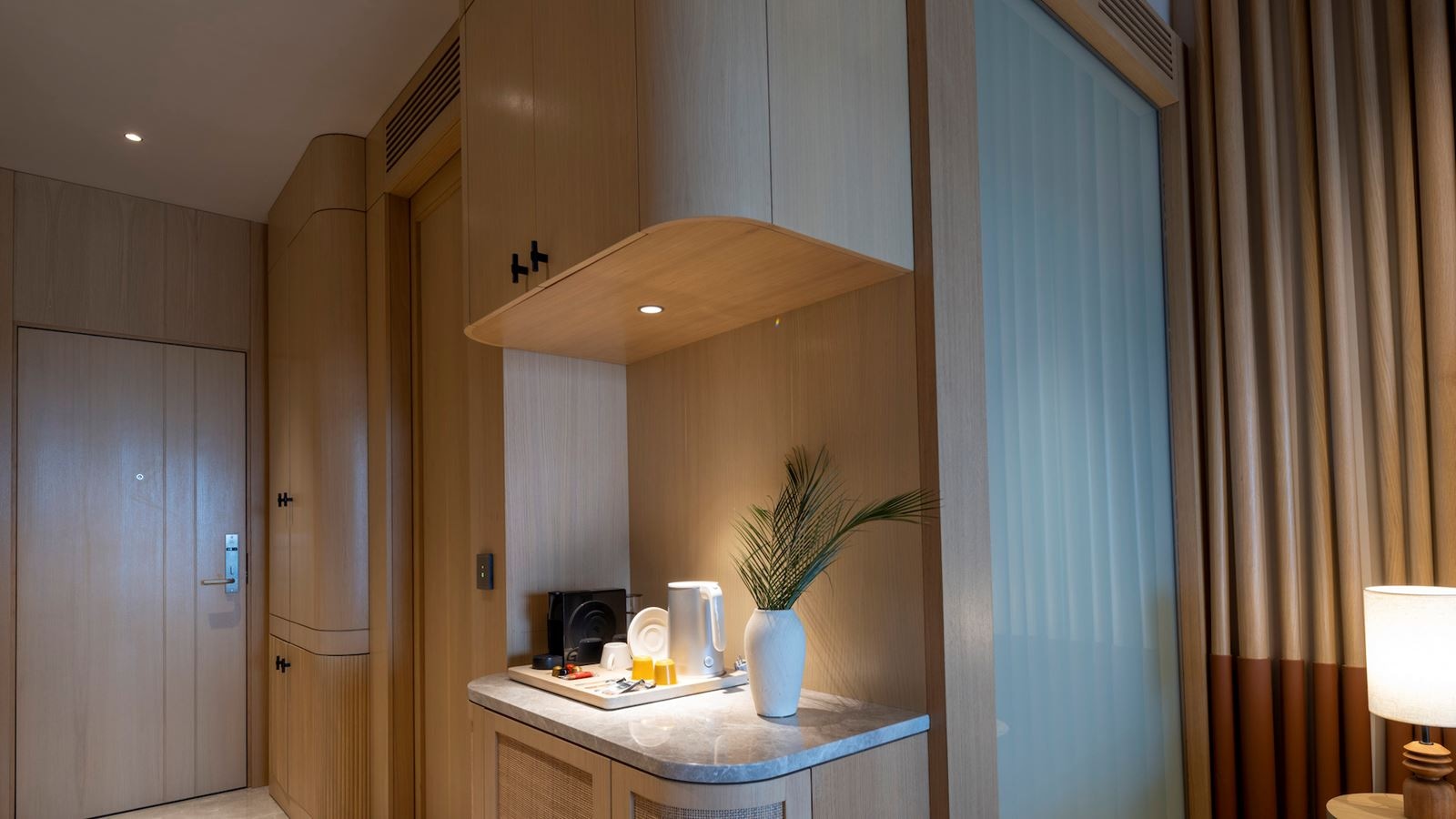 rooms-premium-sea-view-room