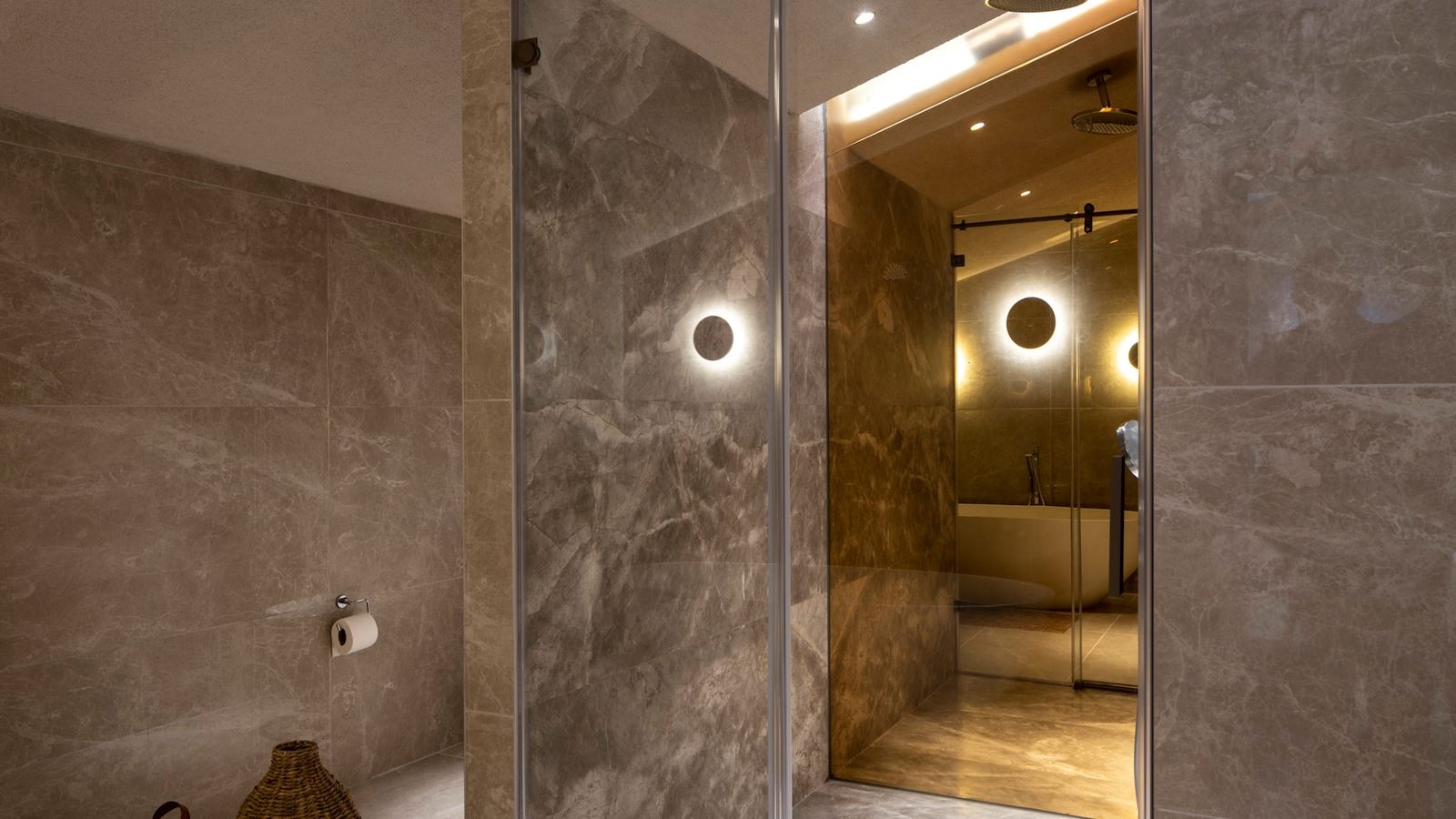 rooms-large-loft-suit-sea-view