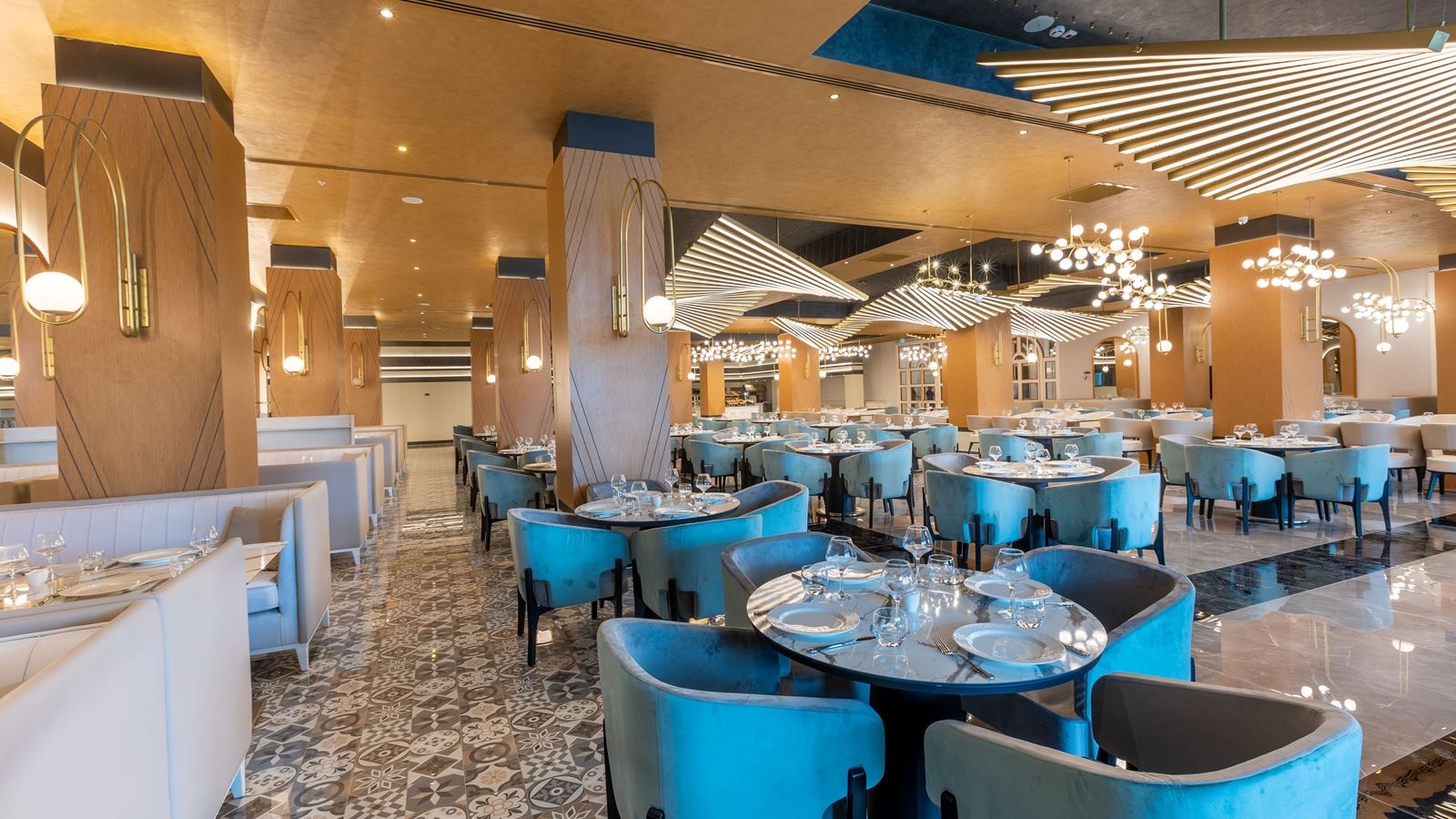 restaurants-majesty-main-restaurant