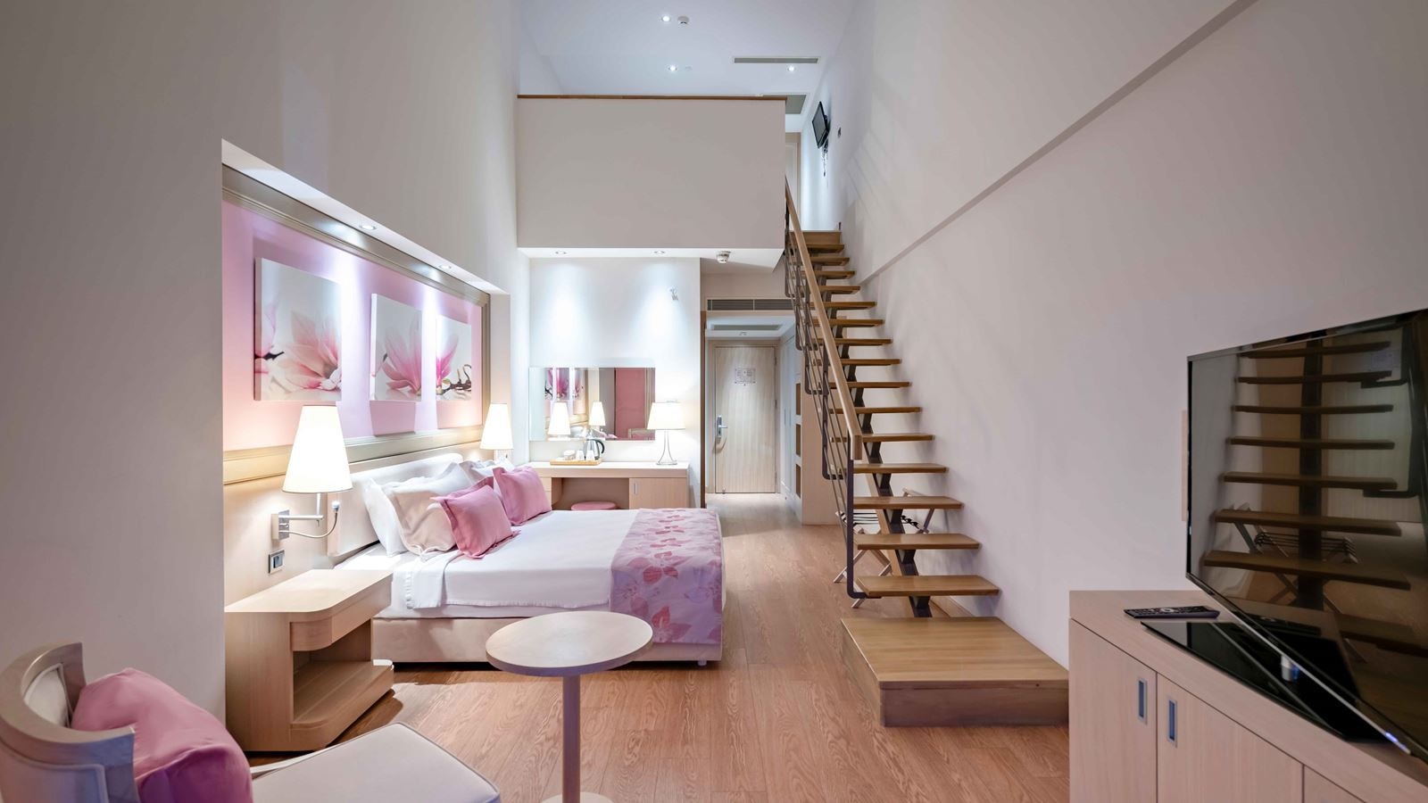 rooms-dubleks-family-suit