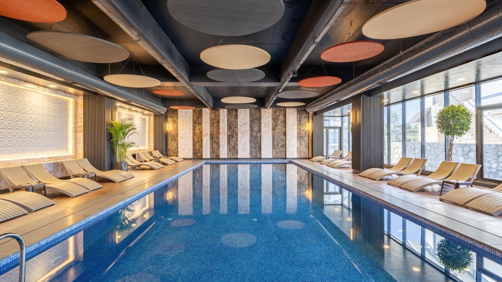 pools-indoor-pool