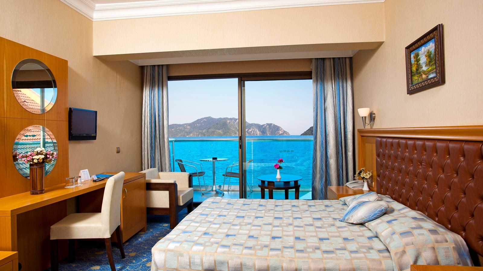 rooms-standard-room-garden-or-pool-view