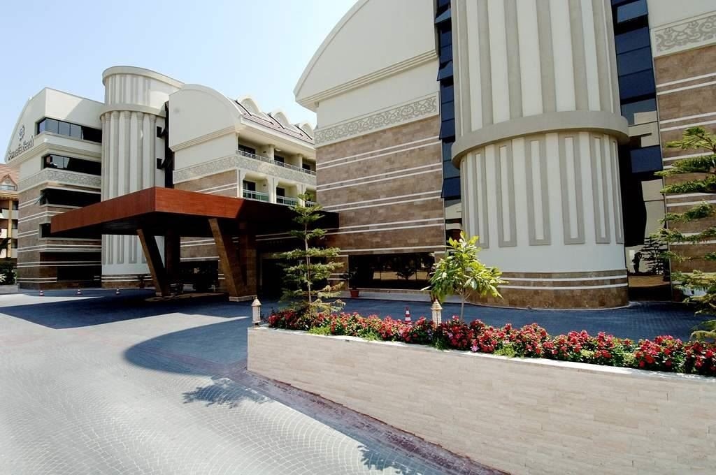 general-main-building