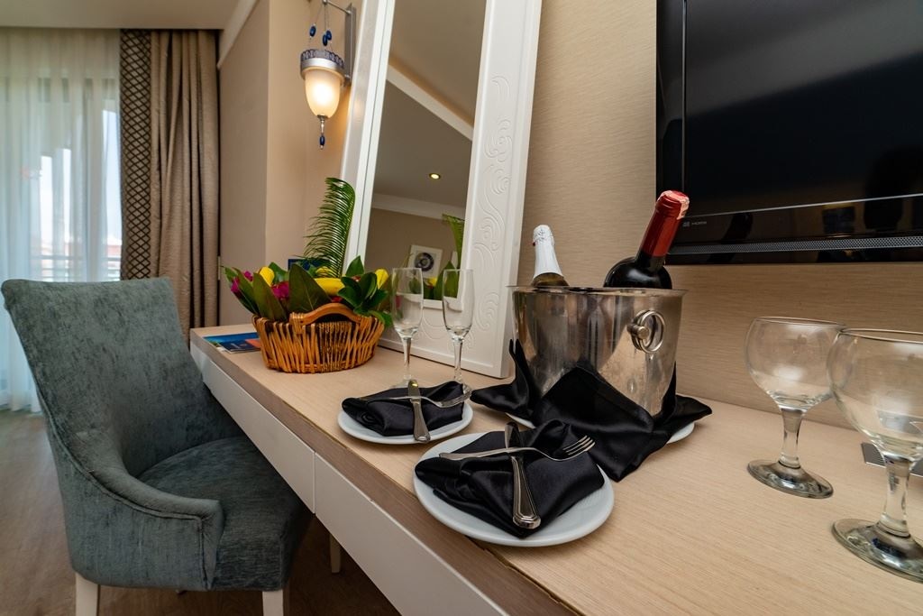 rooms-standard-bunkbed-side-sea-view