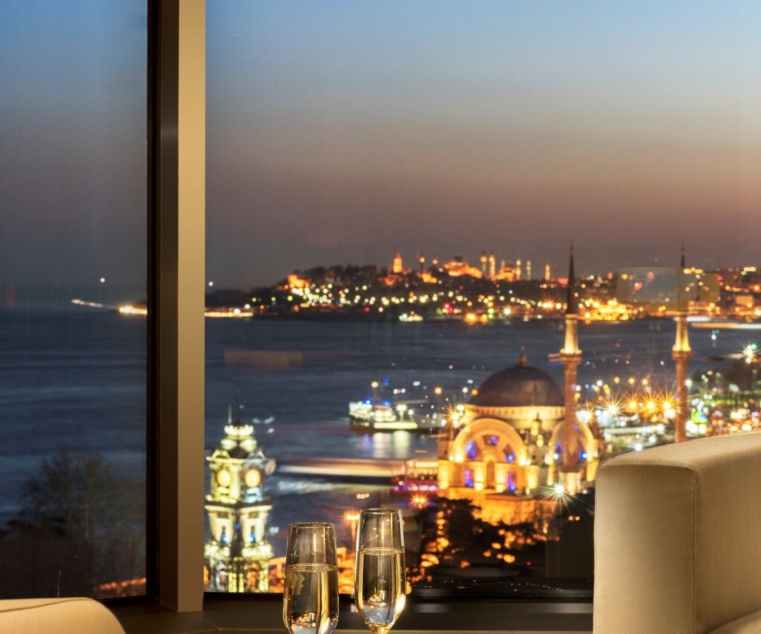 rooms-suite-two-bedrooms-with-terrace