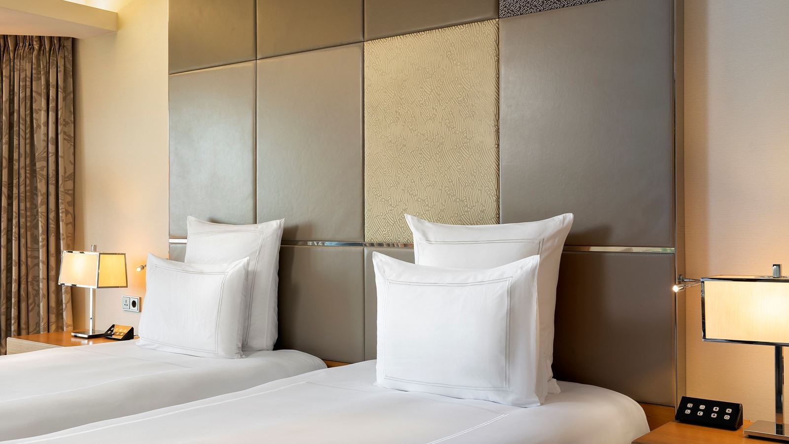 rooms-twin-executive-city-view