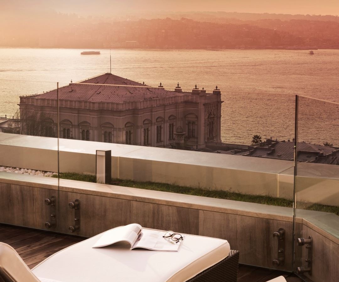 rooms-suite-with-views