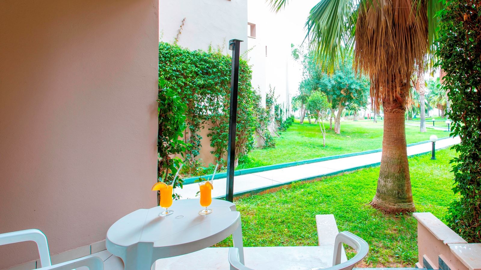 rooms-family-connection-room