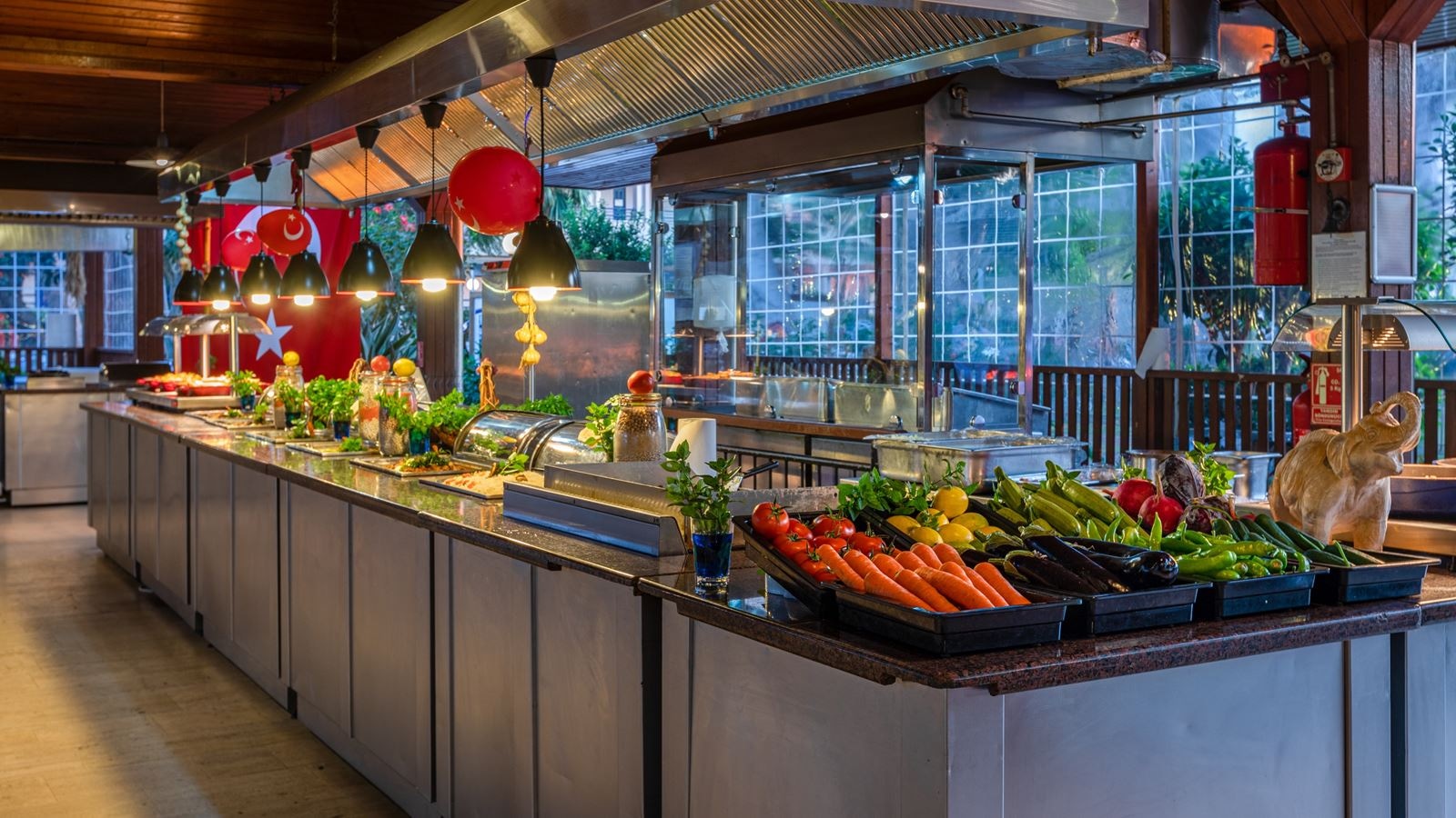 restaurants-madera-main-restaurant