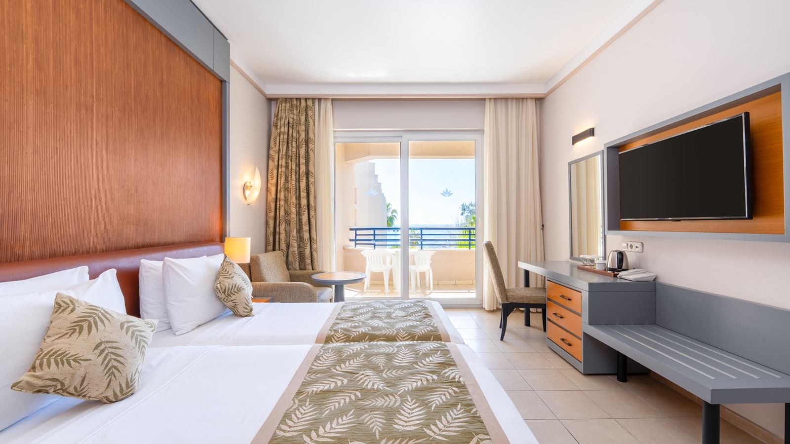 rooms-family-connection-room