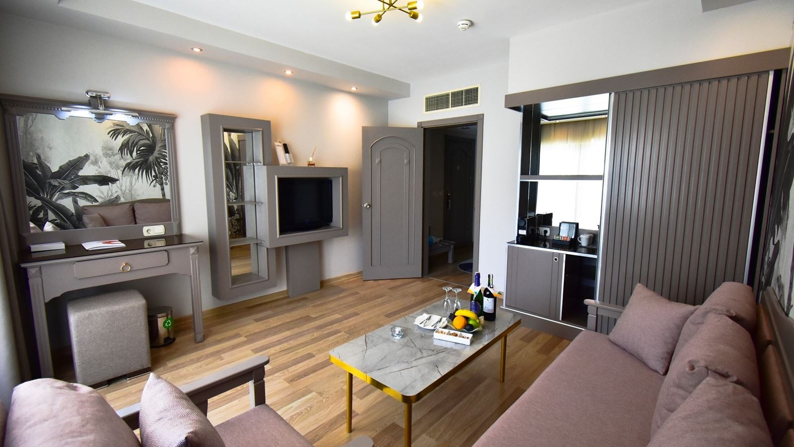 rooms-select-villa-junior-suite