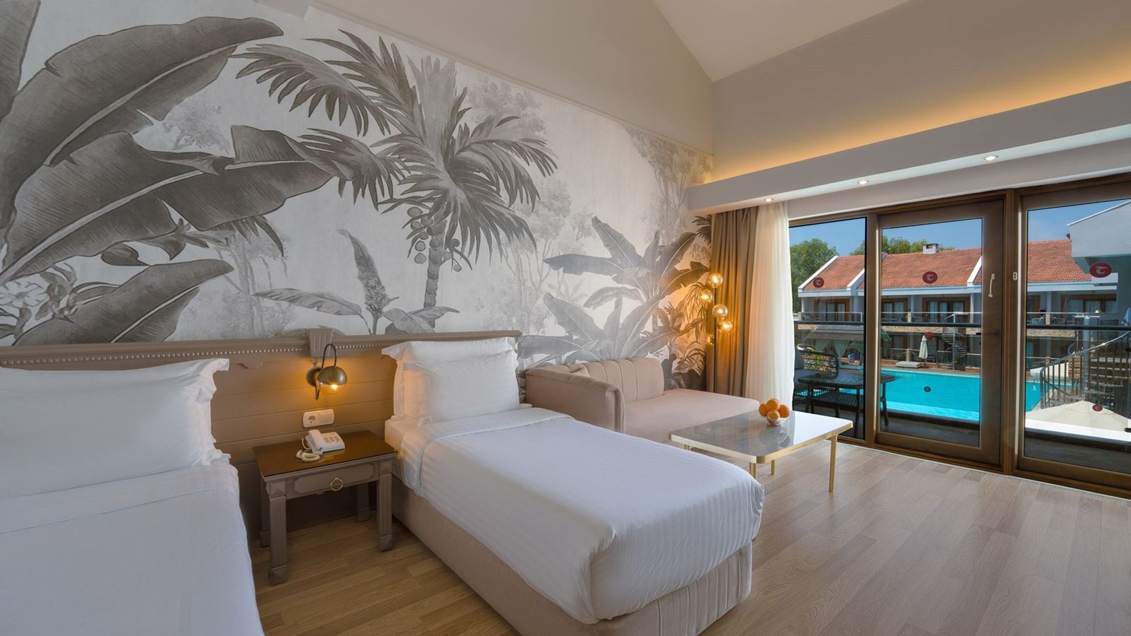 rooms-select-villa-dublex-family-room