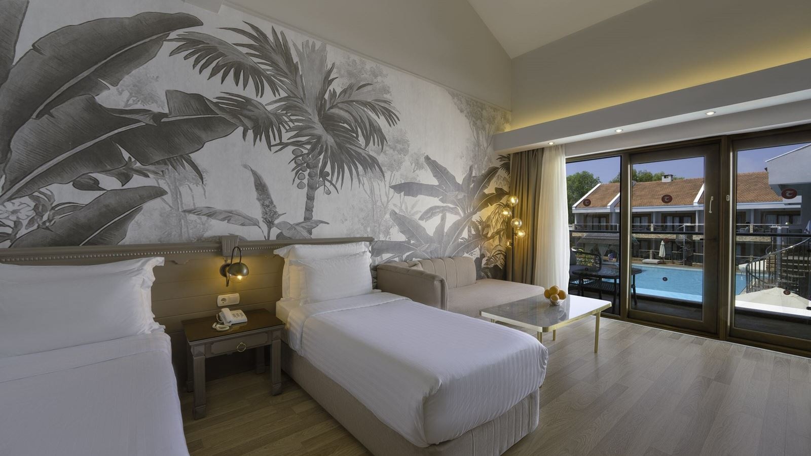 rooms-select-villa-dublex-family-room