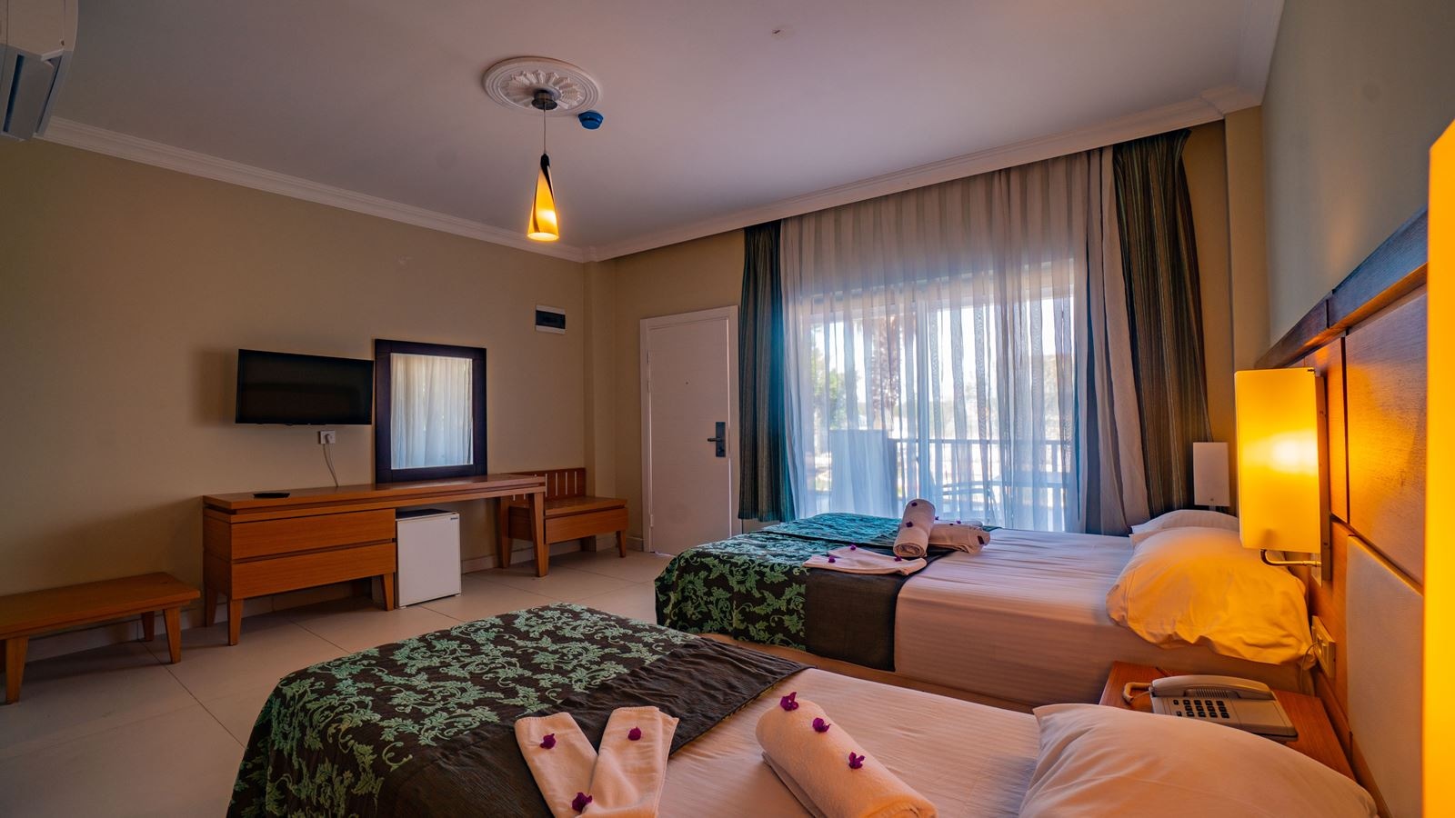 rooms-standard-large-room