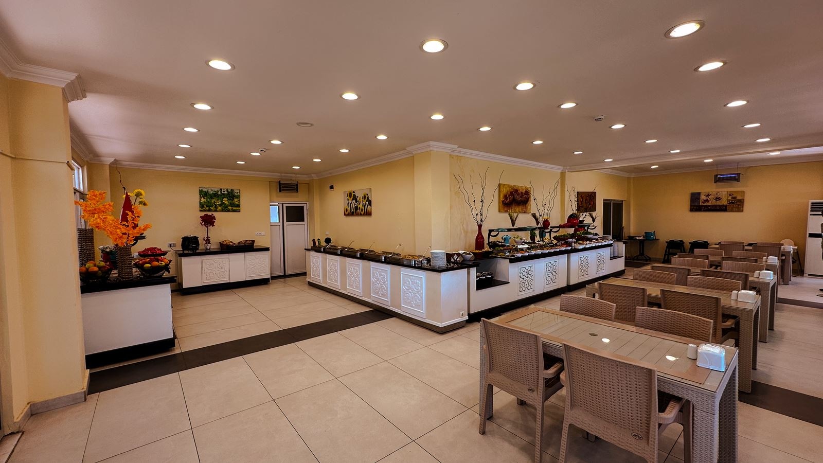 restaurants-main-restaurant