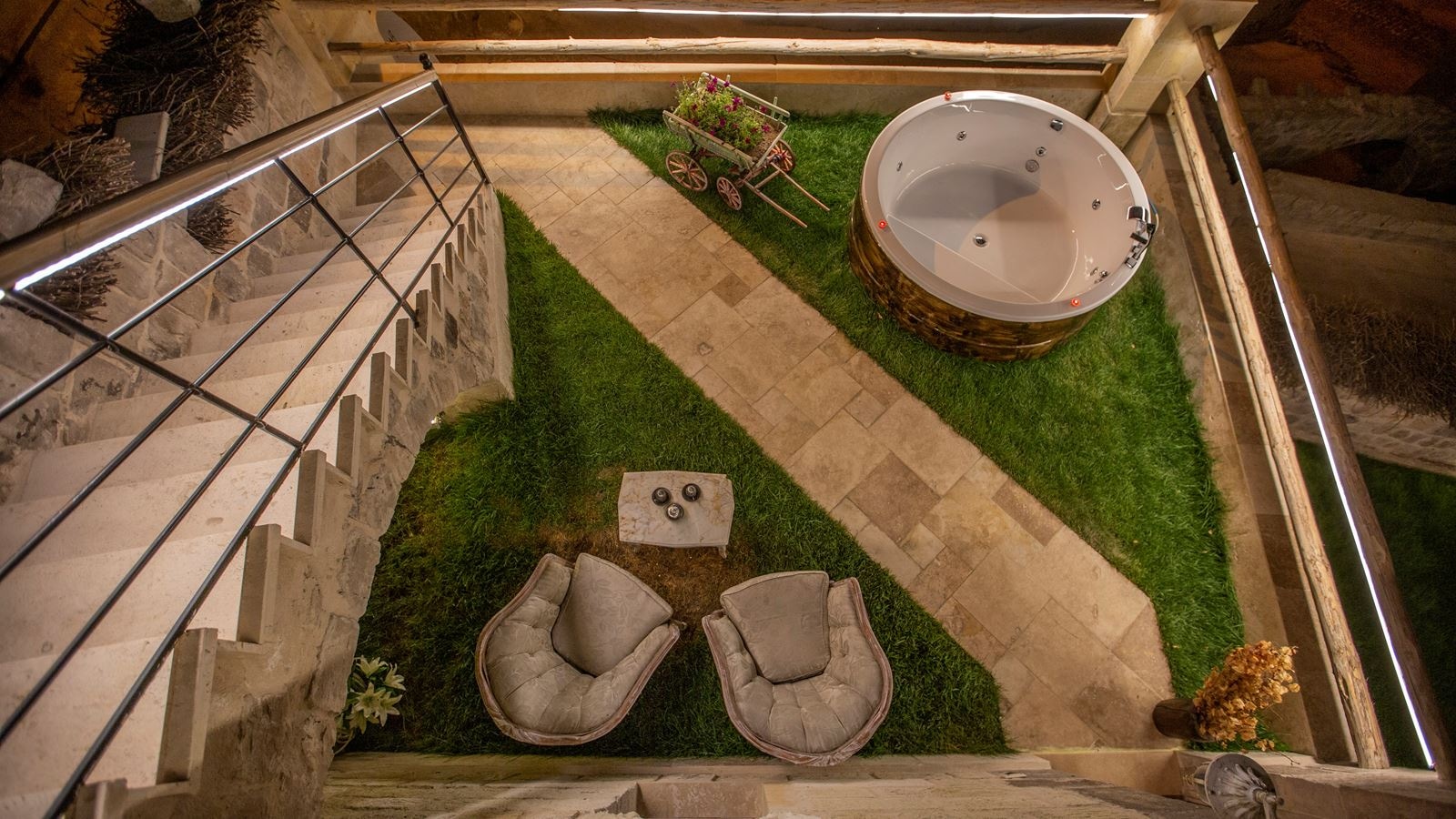 rooms-terasli-jakuzi-suit