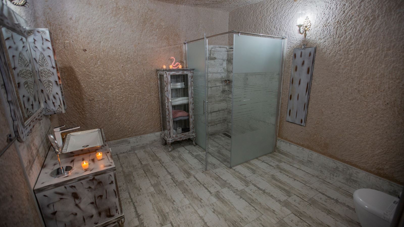 rooms-kaya-magara-suit