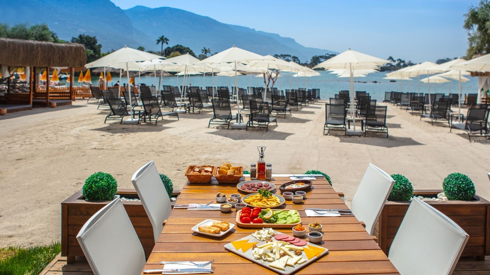 restaurants-beach-restaurant