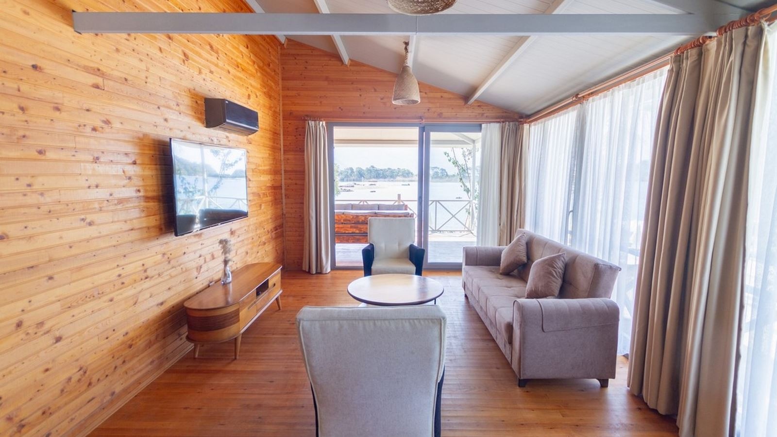 rooms-2+1-aile-odasi