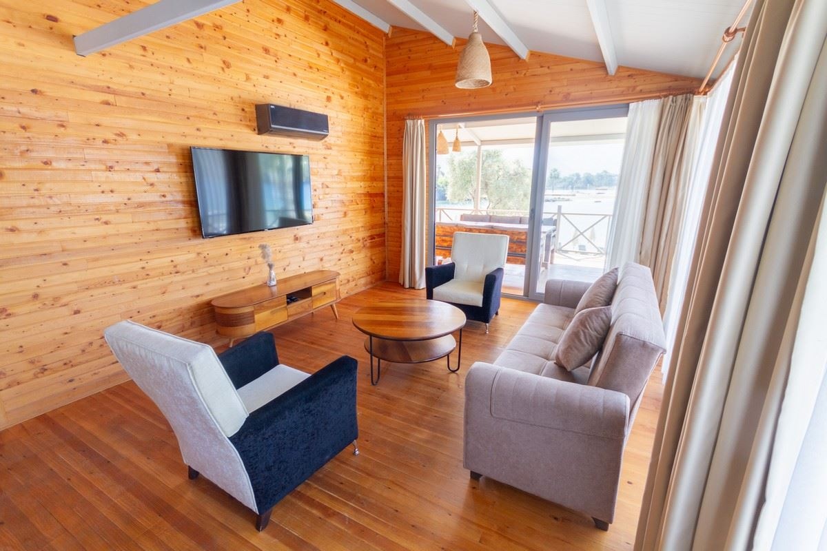 rooms-2+1-aile-odasi