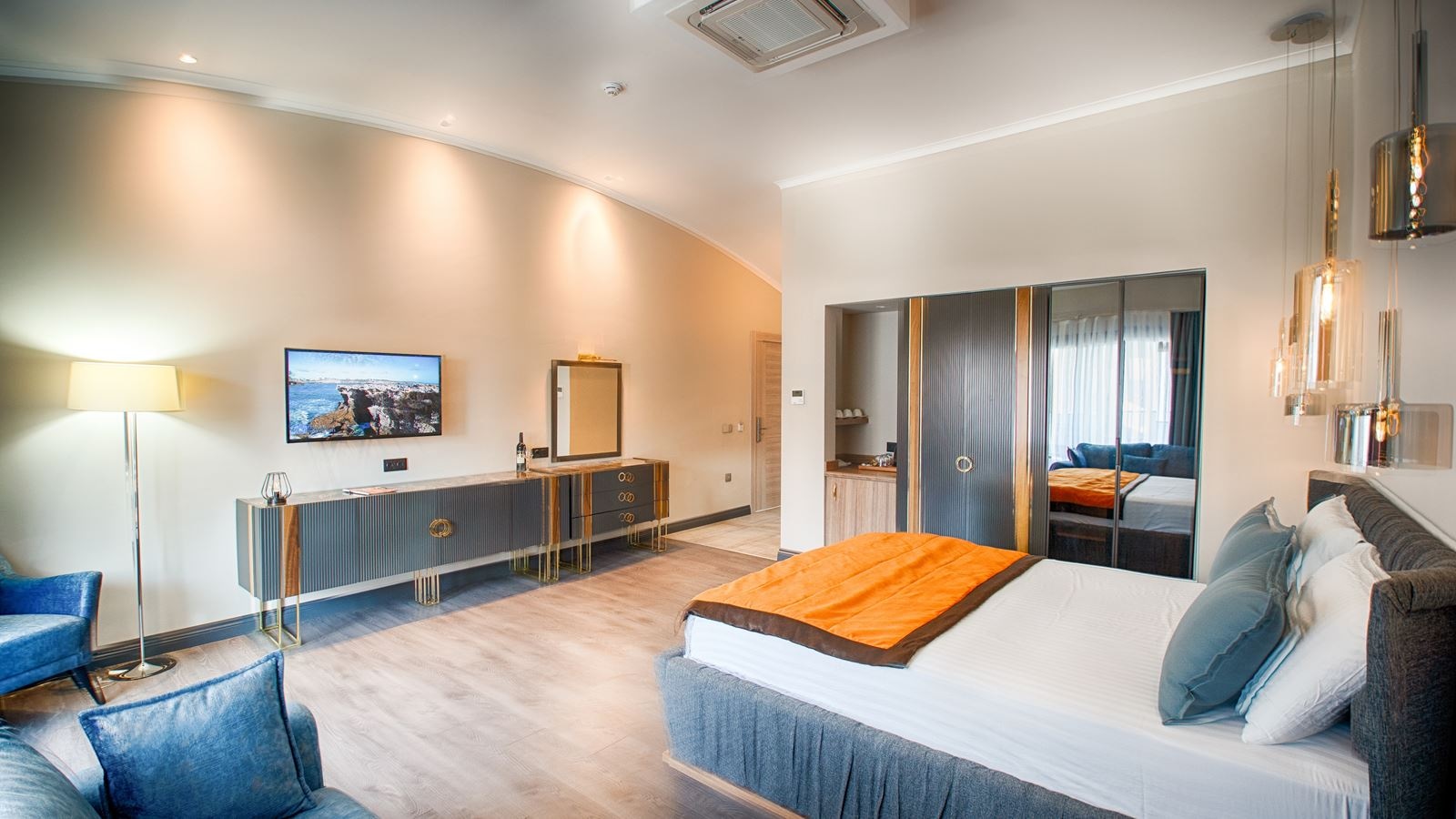 rooms-exclusive-room-land-view