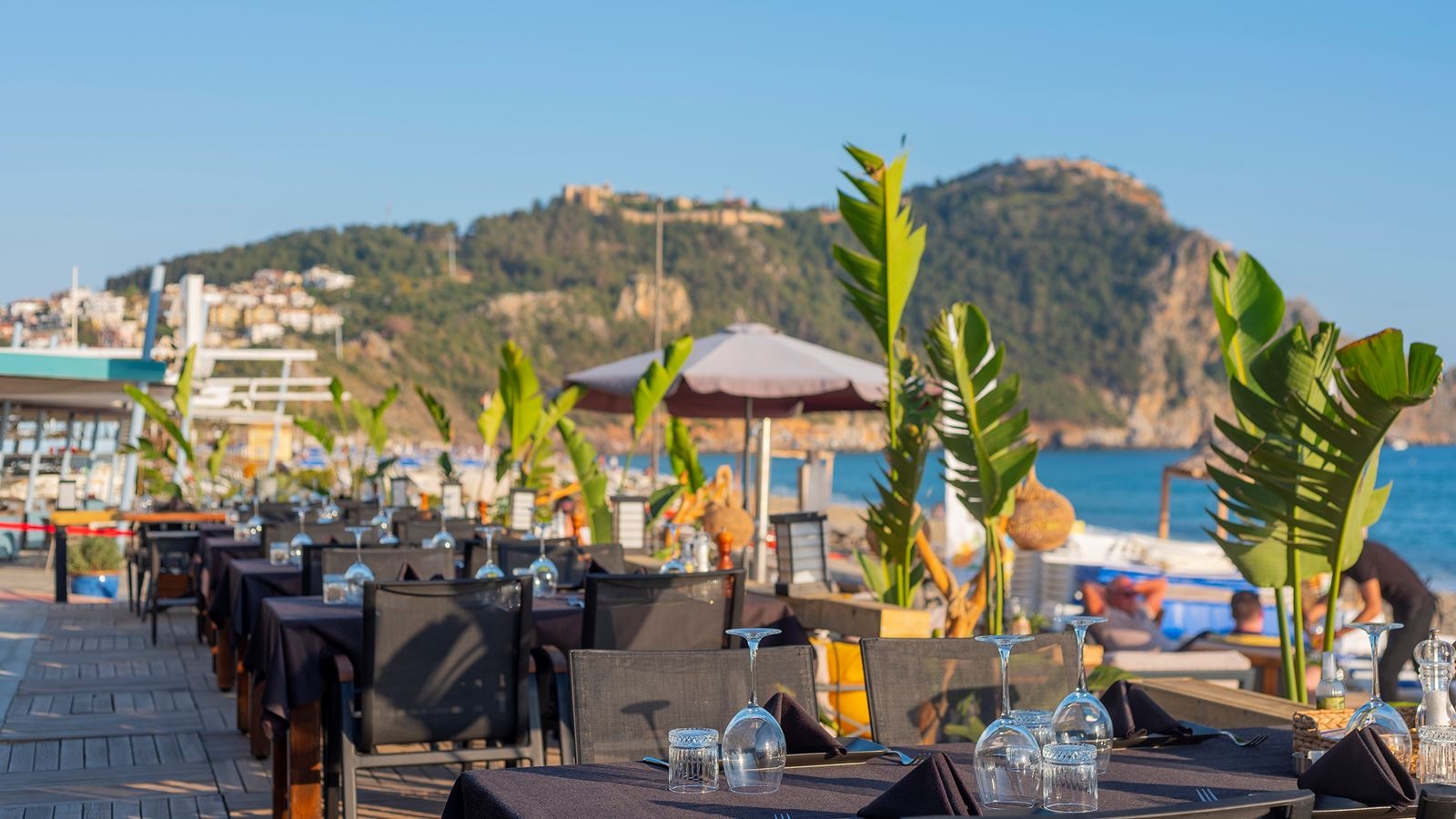 restaurants-bliss-restaurant-beach