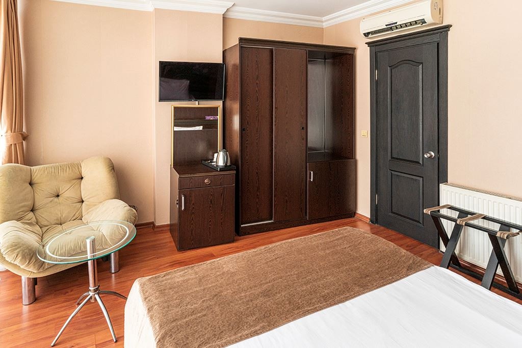 rooms-double-delux-room