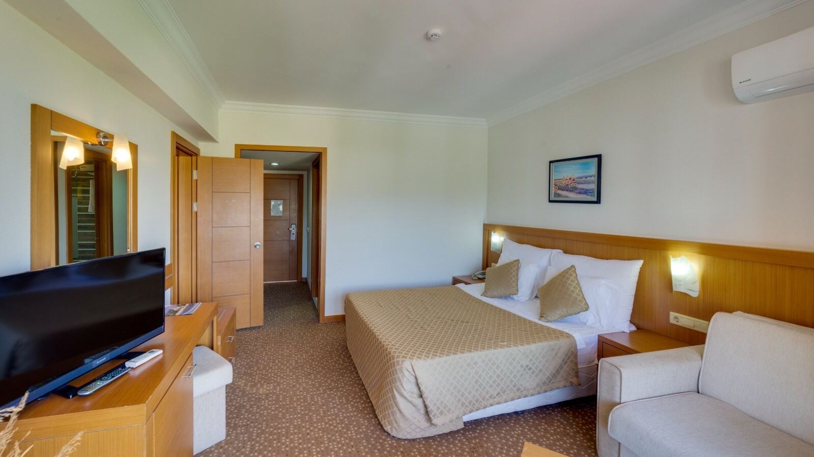 rooms-standard-room-seaview-balcony